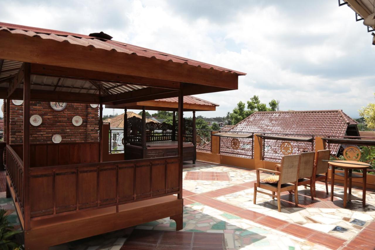 Jowo Kluthuk Heritage Kalasan Exterior photo